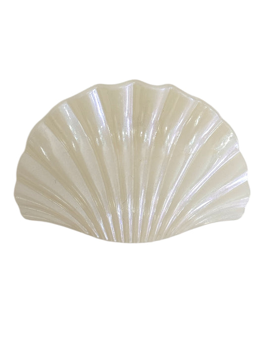 Large Pearl Shell Hair Claw
