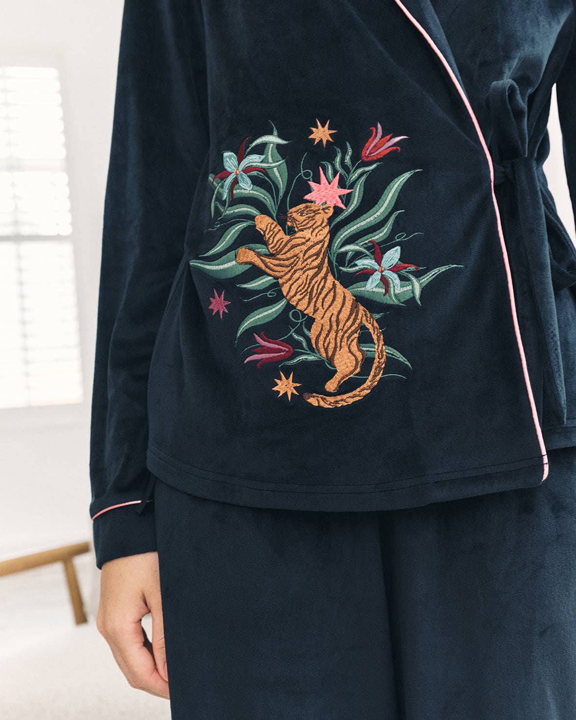 Velour Embroidered Enchanted Tiger Long Pyjama Set