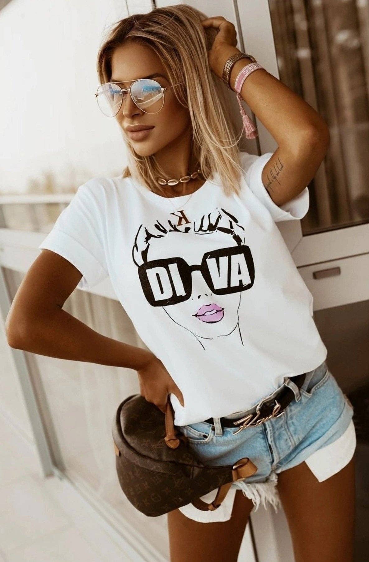 Diva Sunglass T.Shirt